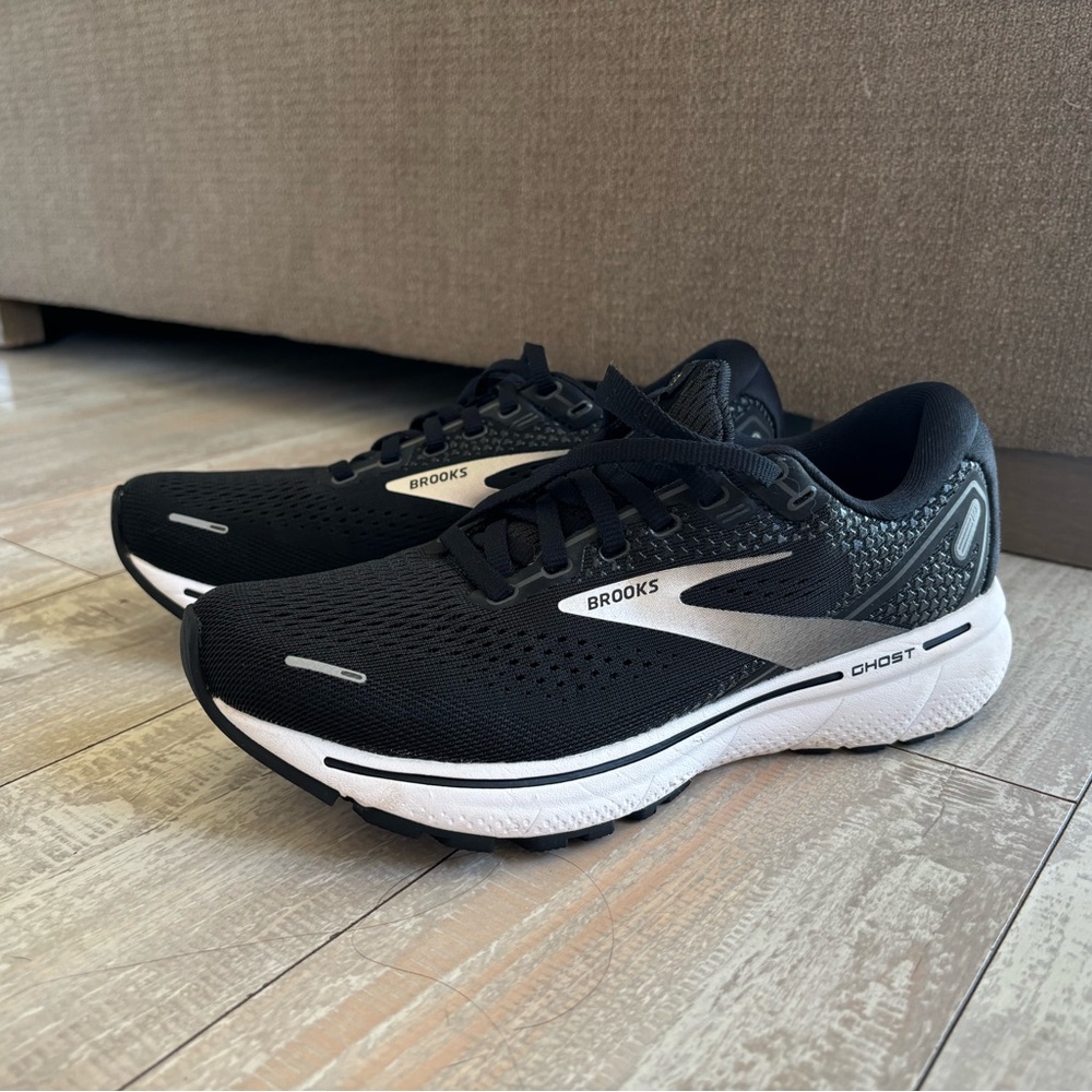 Women’s brooks ghost running sneakers